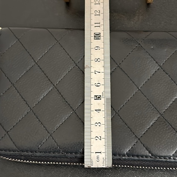 Chanel Long Zipper black wallet in good condition - Picture 14 of 16